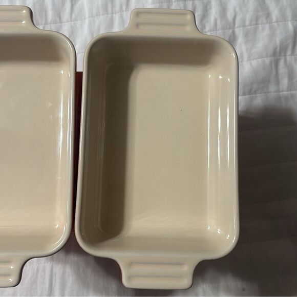 LE CREUSET Red Ivory Stoneware 7 inch Square Baking Dish Pan Set of 2 - Picture 3 of 6